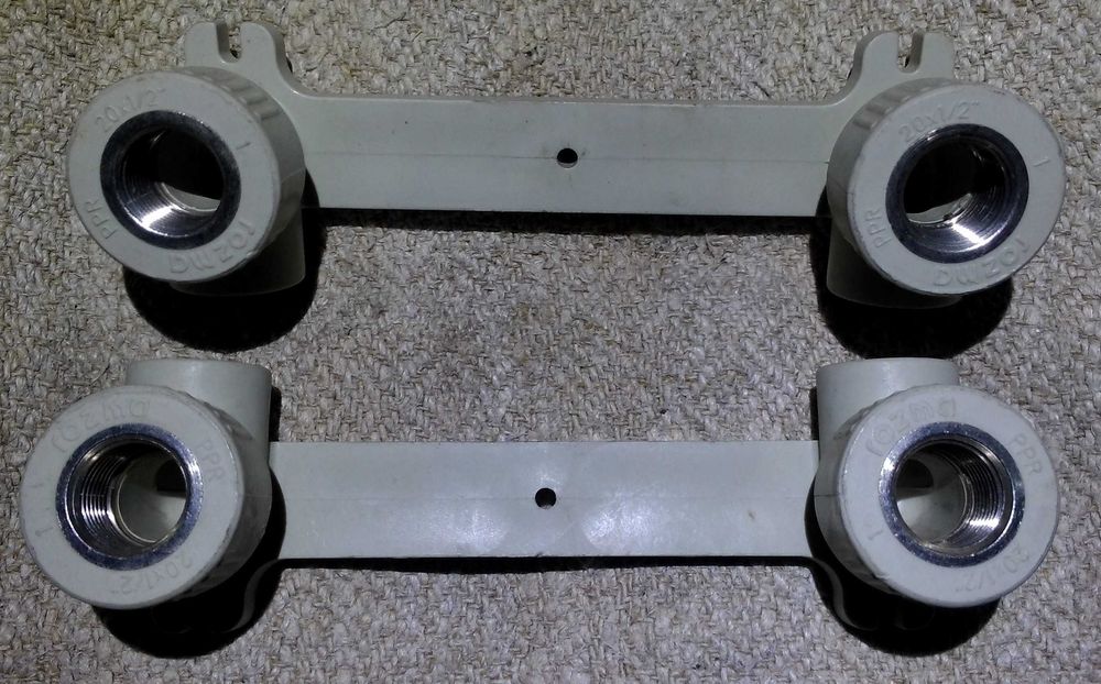Настенное колено спаренное PPR 20х1/2"