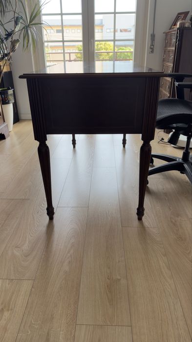 Secretaria em madeira