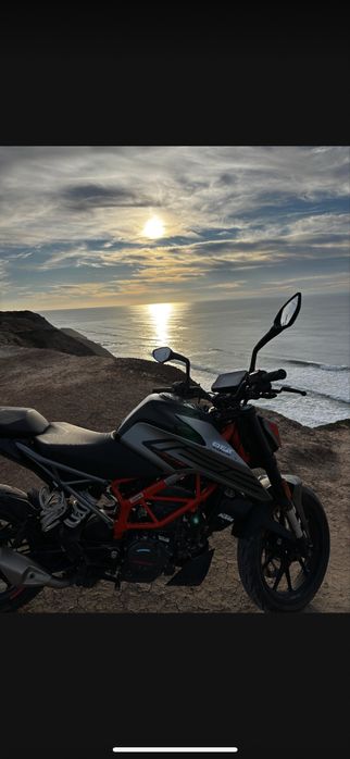 KTM Duke 125 como nova