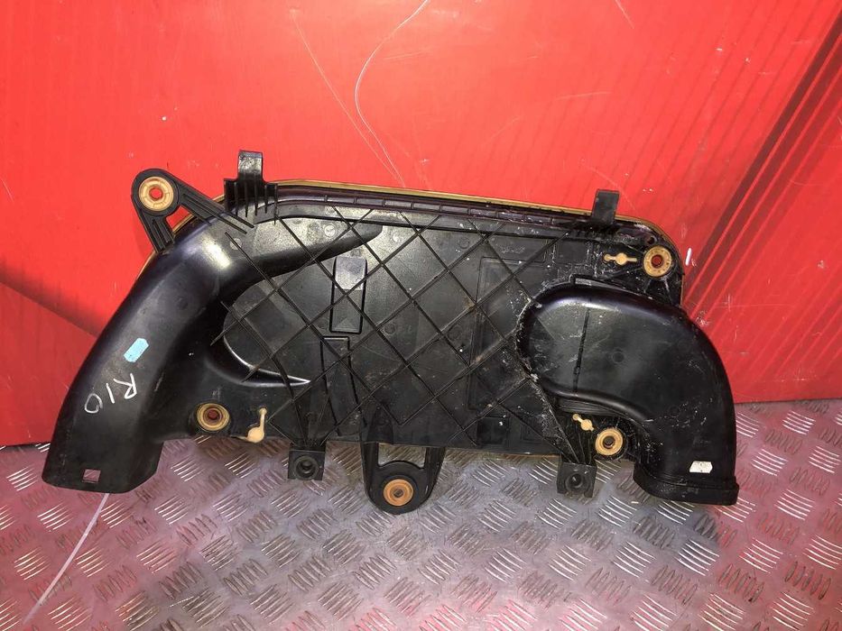 Корпус повітряного фільтра BMW 5 F11 13717812064 дизель 3,0