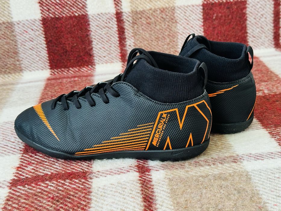 (Оригінал) сороконіжки,футзалки Nike MercurialX SuperflyX 6, розмір 37