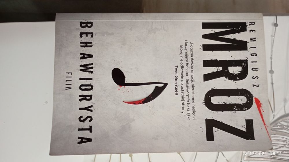 Behawiorysta, Remigiusz Mróz
