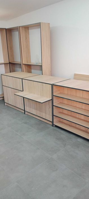 Regały i lady sklepowe