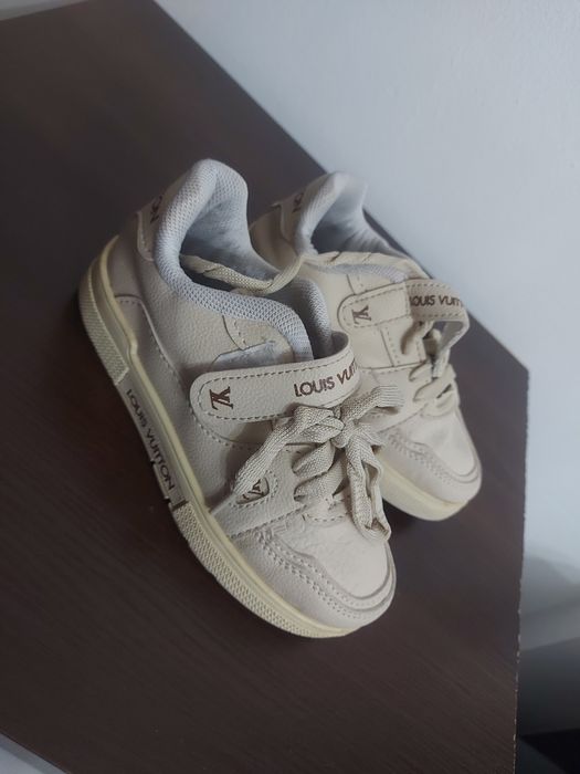 Sportowe buciki 29  louis