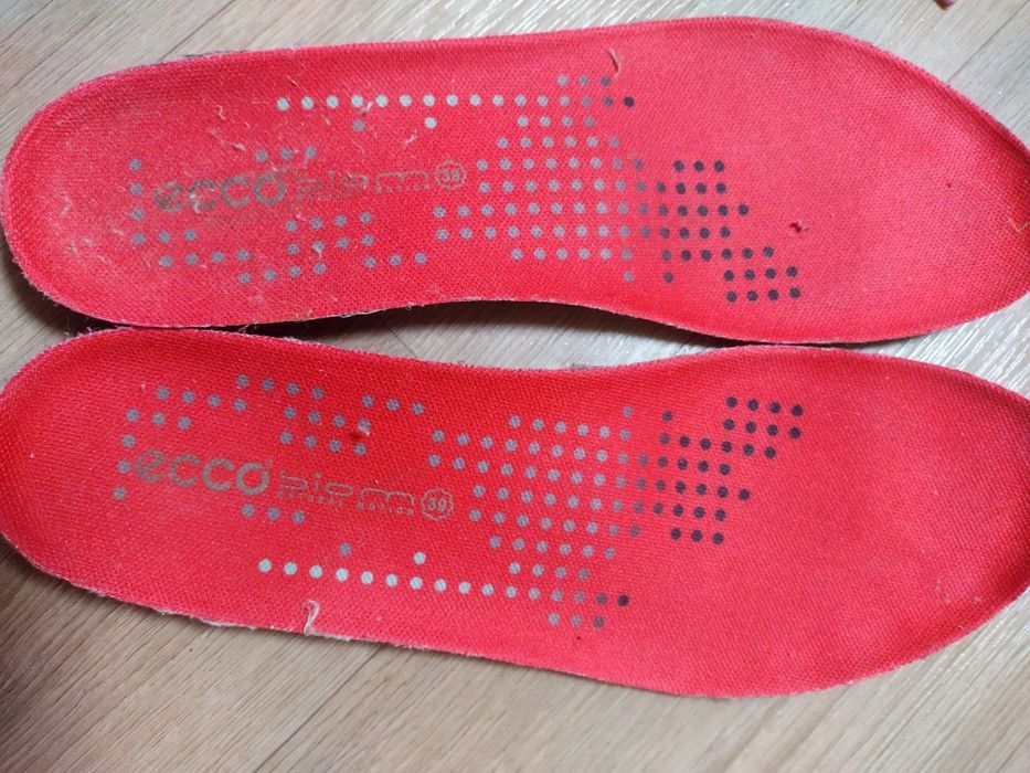 Ecco biom жіночі кросівки 39