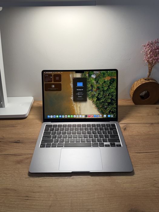 MacBook Air 13 2022 M2 16GB RAM 512GB SSD 100%