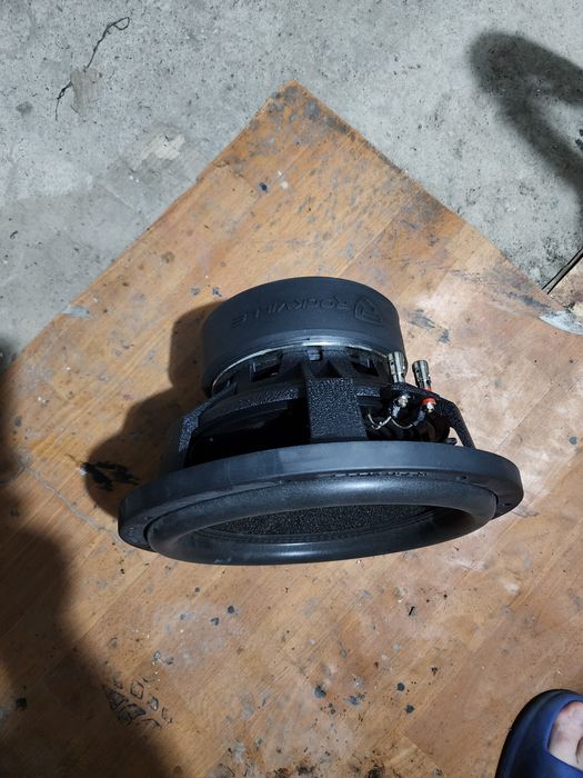 Сабвуфер Rockville