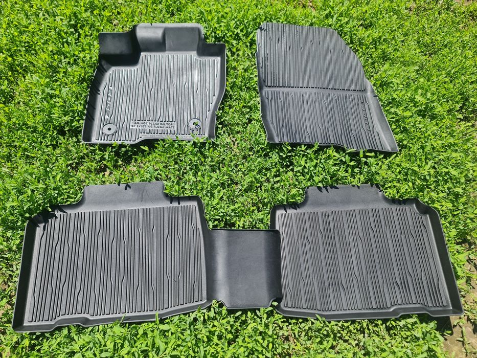 Продам комплект ковриків Ford Edge 2015-2014