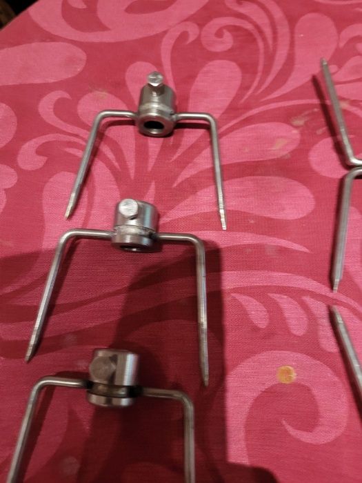 Gancho/Garfo simples e duplo em INOX com parafuso para veio de 12