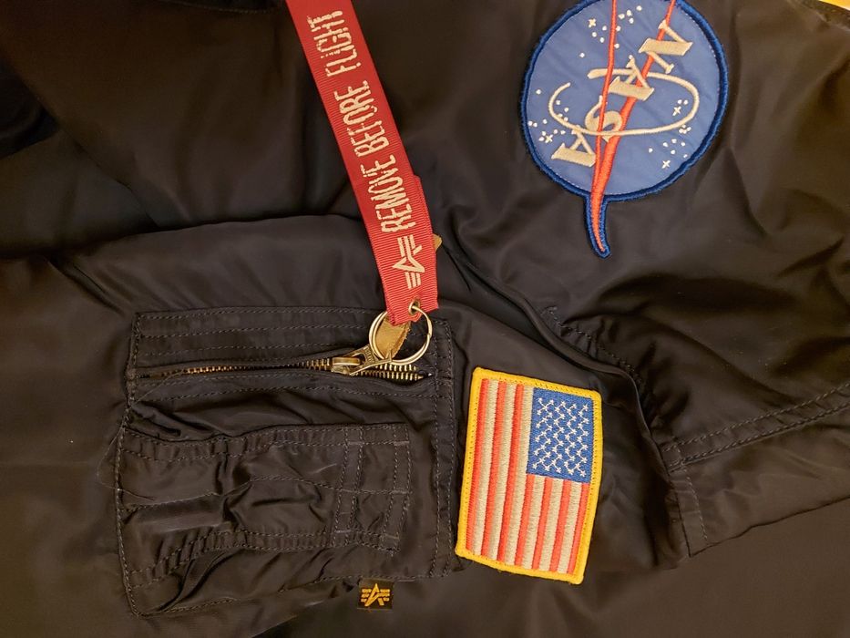 Alpha Industries MA-1 roz M granatowy NASA