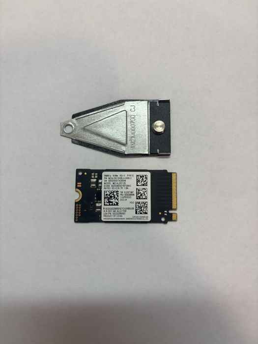SSD диск Samsung PM991a 512Gb NVMe PCIe M.2 2242 (MZ-ALQ512B)