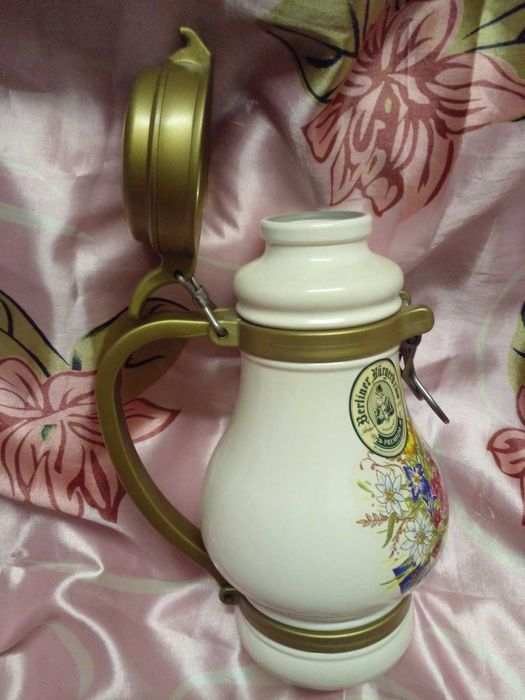 Немецкий кувшин для пива герметичный.Глечик.Кухоль