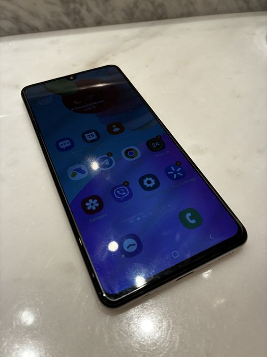 Продам Samsung Galaxy A41, white