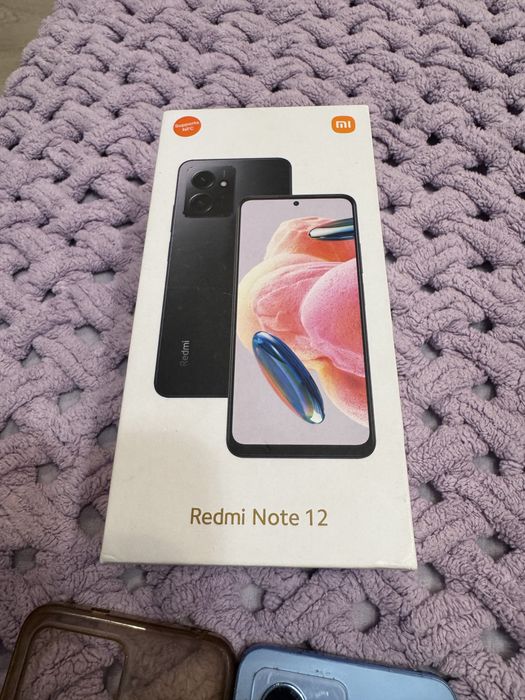 Телефон Redmi Note 12