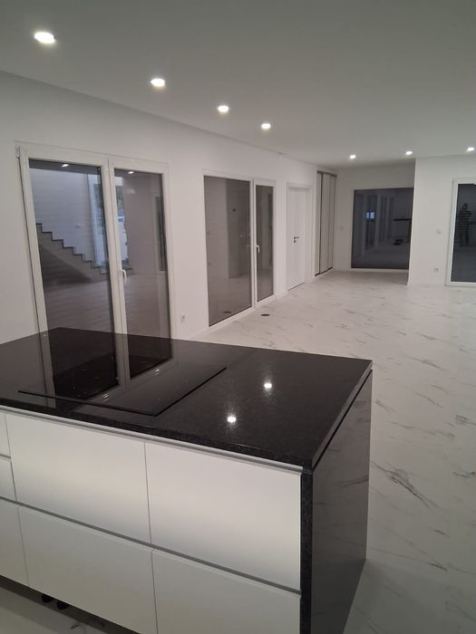 Moradia T3 +1 Saint Peter School( Arrendamento com opção de compra)