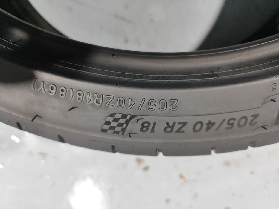 2 pneus semi novos 205-40R18 Michelin - Oferta dos Portes