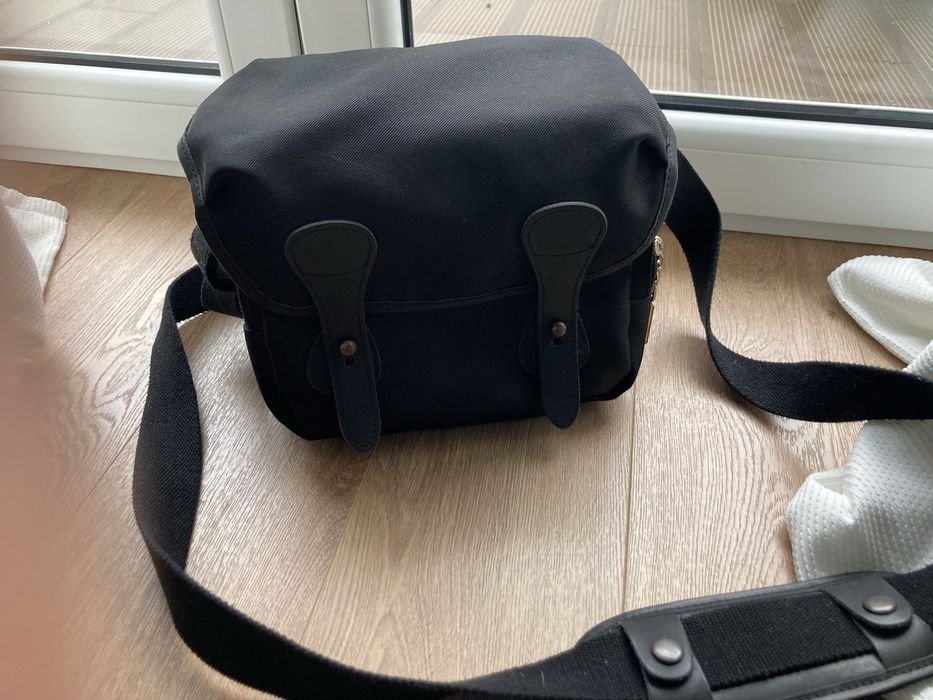 Bolsa estilo Billingham preta para máquina fotográfica
