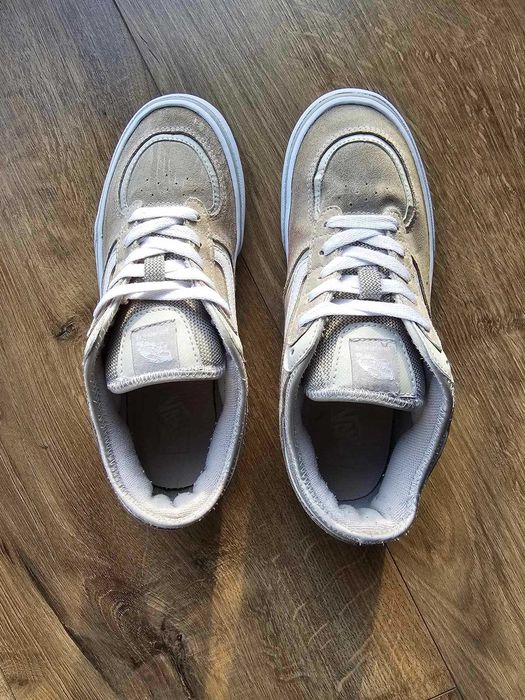Tenisówki Vans Rowley Classic VN000E52F381 r.39 Szare