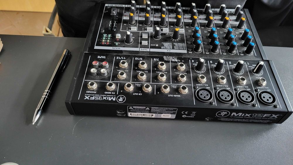 Mikser Mackie Mix12FX