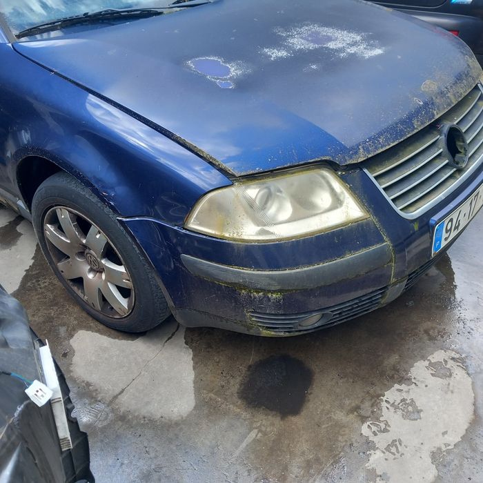 Frente completa sem airbags Volkswagen Passat B5 ano 2002 TDI