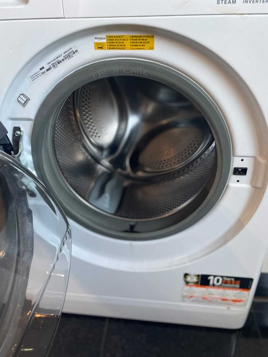 Máquina de Lavar e Secar Roupa Whirlpool FWDD