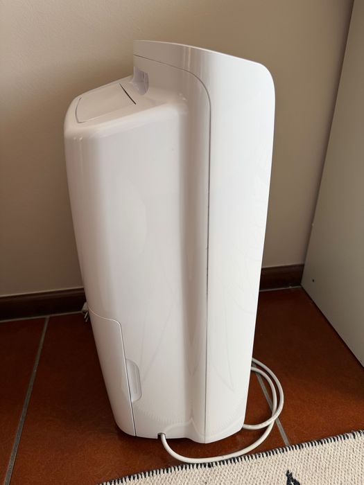 Dehumidifier desumidificador Gree Daisy 20 l com função de secagem