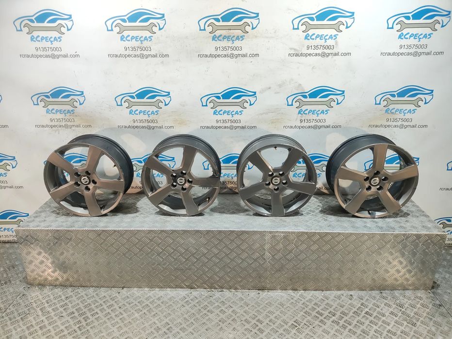 Conjunto Jantes 17 Originais Volvo C30 7J ET52,5 5x108