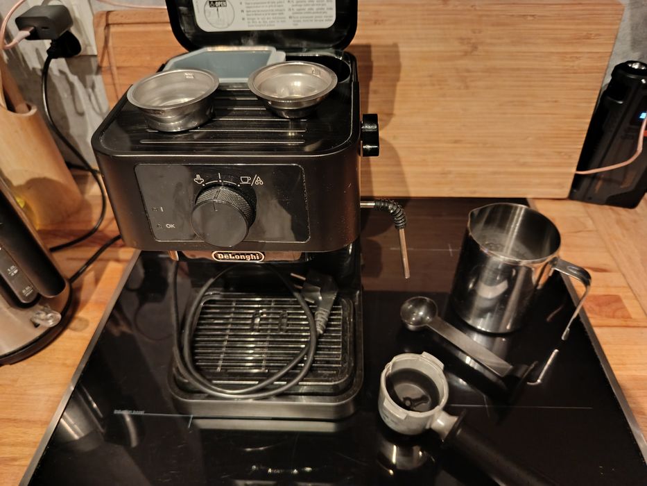 Express do kawy DeLonghi