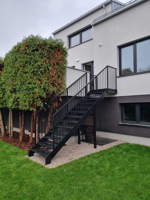 Schody stalowe, balustrady stalowe