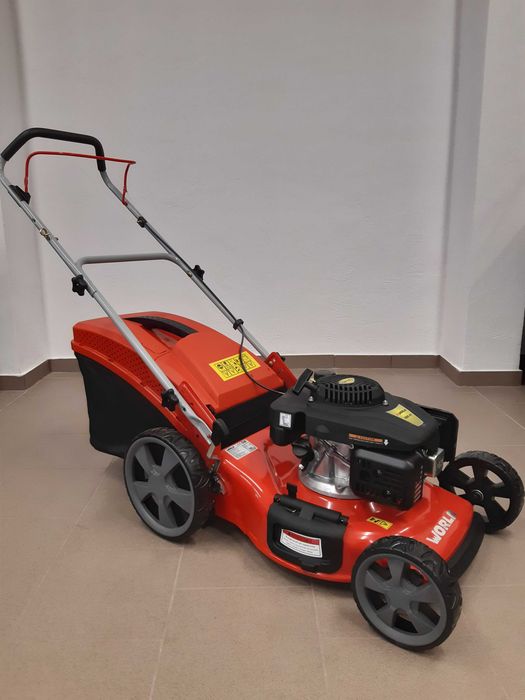Kosiarka spalinowa do pchania WORLD GRL460P LONCIN 166 cm3 4,5KM 45cm