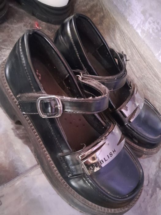 Взуття 35 розмір