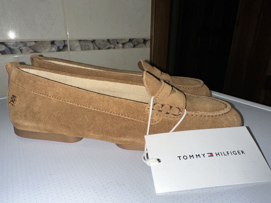 Жіночі замшеві лофери Tommy Hilfiger