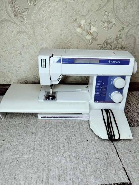 Швейна машина Husqvarna