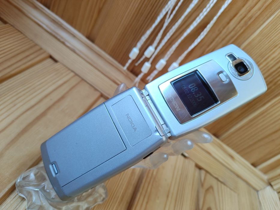 Nokia N71            .