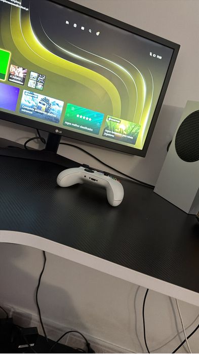 Vendo/troco xbox serie s com game pass