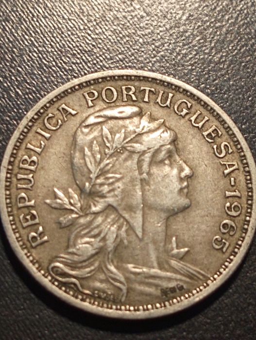 moeda 50  centavos  1965	 - Republica Portuguesa - Alpaca - Soberba
