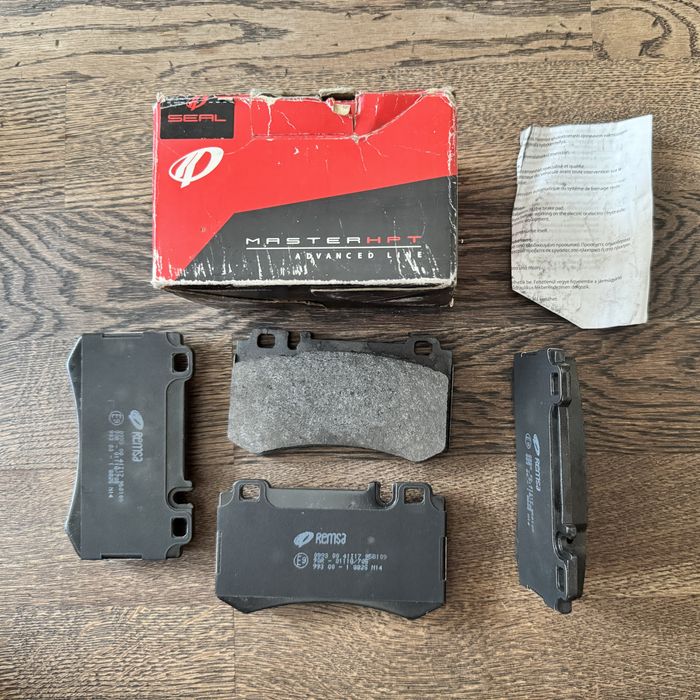 Тормозные колодки задние на мерседес REMSA-099300
