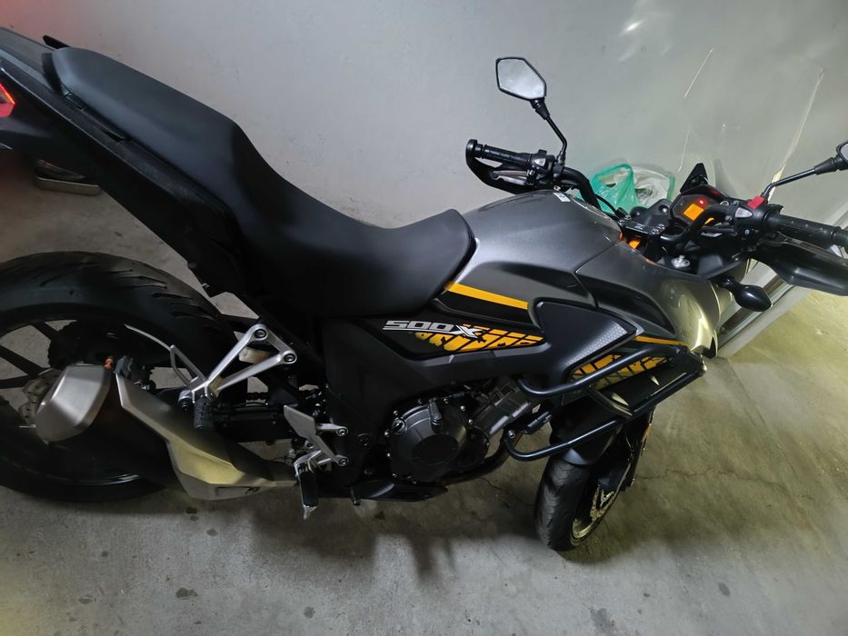 Vendo Honda CB500X muito bom estado