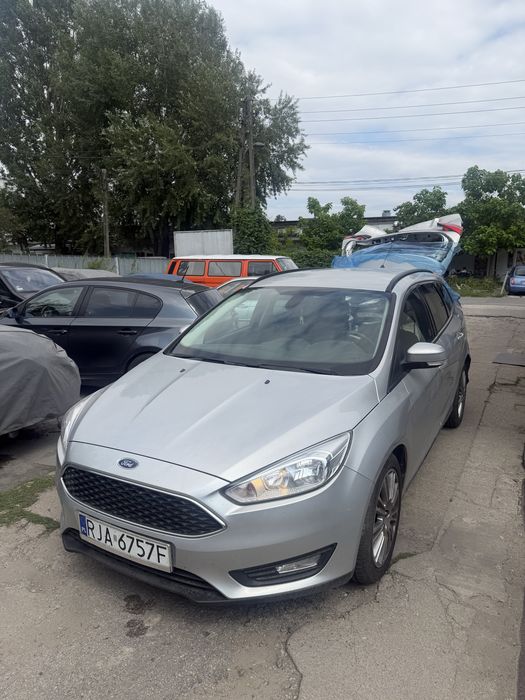 Sprzeda ford focus  2017 USZKODOZNY