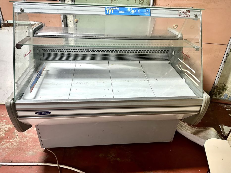 Холодильна вітрина Техно-Холд