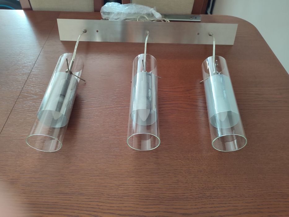 Lampa sufitowa w bardzo dobrym stanie