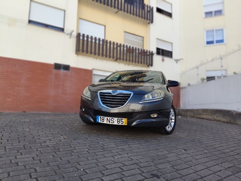 Lancia delta 1.6 multijet como novo  preço negociável