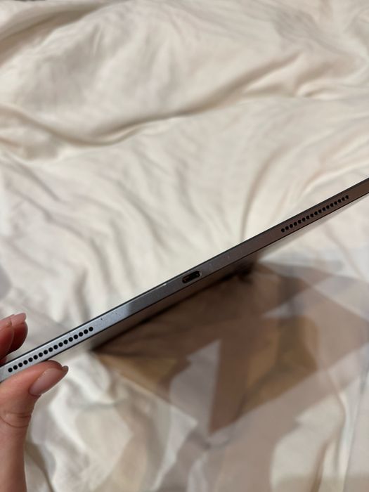 iPad Pro 12.9-inch (4th Generation) 2020 126gb
