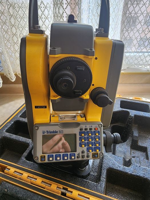 Тахеометр Trimble M3  3"DR