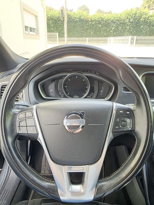 Volvo V40 RDesign