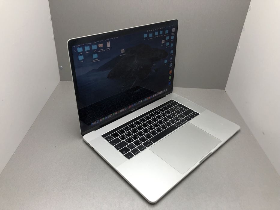 MacBook Pro 15.4” 2017 (i7/16GB/256GB/ HD Graphics 630) Space Gray