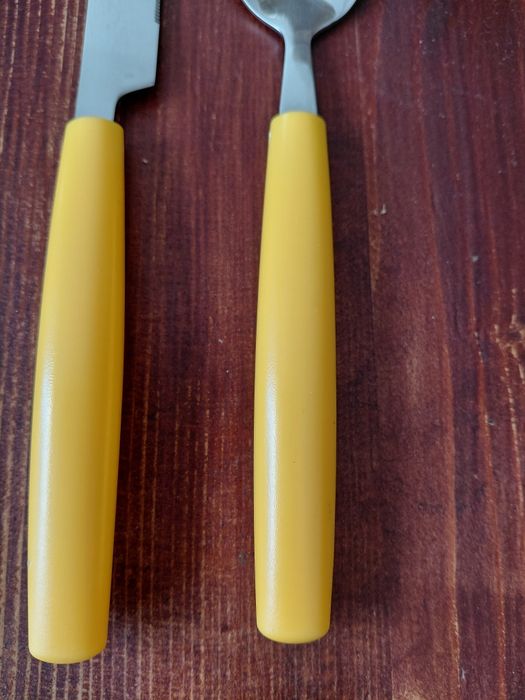 Zestaw sztućców stołowych