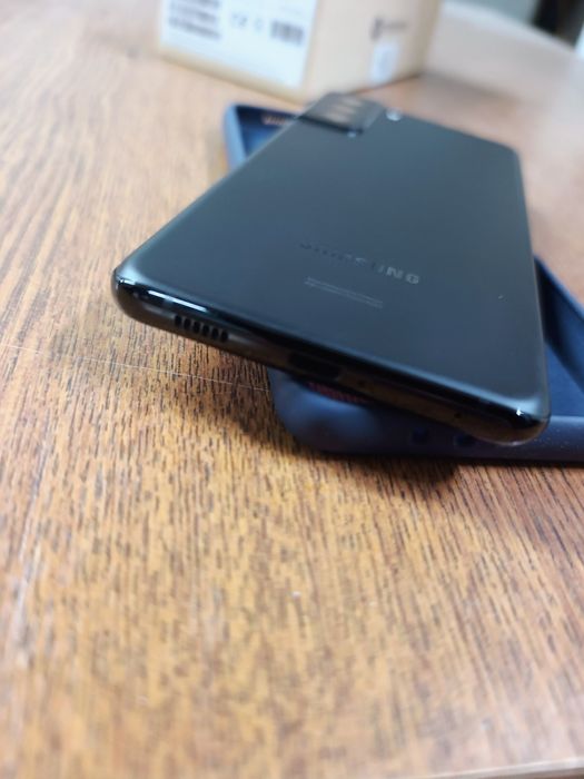 Samsung galaxy S 21 plus 8/128