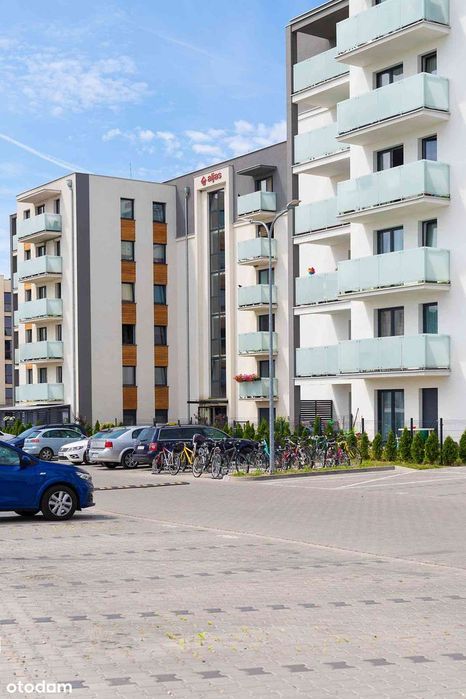 Zamknięte Osiedle | balkon | miejsce parkingowe| winda | wyposażone |
