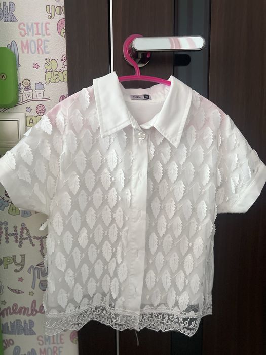 Шкільна блузка на дівчинку